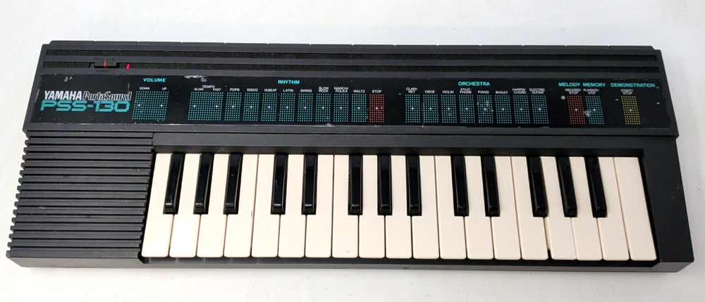 Yamaha PortaSound PSS-130 Vintage Electric 32-Key Keyboard Synthesizer Works!